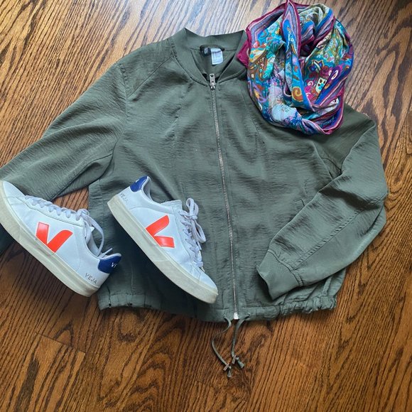 H&M Satin Bomber Jacket - Picture 1 of 4